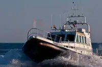 سفينة مسح للبيع