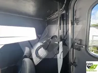 قارب طيار للبيع
