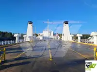 سفينة نقل بضائع بالمركبات (Ro-Ro) للبيع