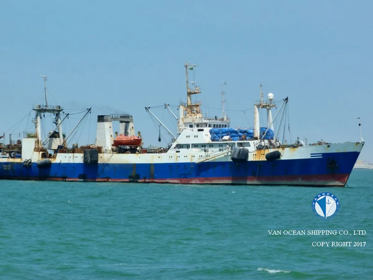 سفينة صيد بالجر للبيع