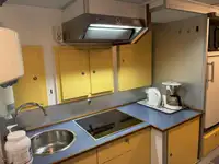 زورق دورية للبيع
