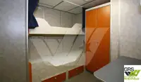 قارب طاقم للبيع
