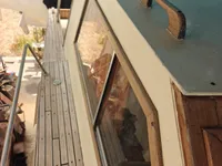 قوارب العمل للبيع