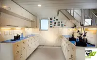 سفينة سياحية للبيع