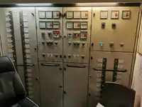 سفينة نقل بضائع بالمركبات (Ro-Ro) للبيع