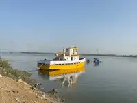 سفينة سحب للبيع