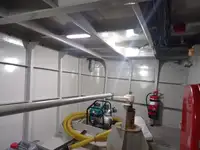 قوارب العمل للبيع