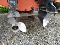 قارب مطاطي صلب للبيع