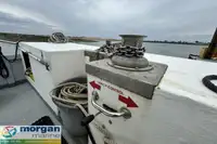 قوارب العمل للبيع
