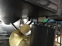 قوارب العمل للبيع