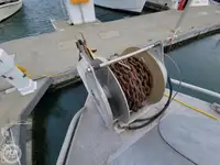 قارب نجاة للبيع