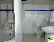 سفينة سياحية للبيع