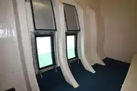 قارب مزدوج الهيكل للبيع