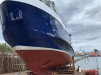 زوارق العمل للبيع
