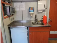 قوارب العمل للبيع