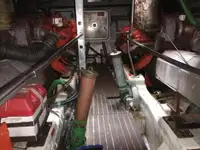 قارب طيار للبيع