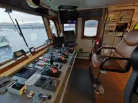 سفينة نقل بضائع بالمركبات (Ro-Ro) للبيع