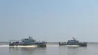 زورق دورية للبيع