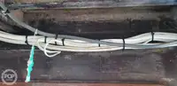 قارب مزدوج الهيكل للبيع