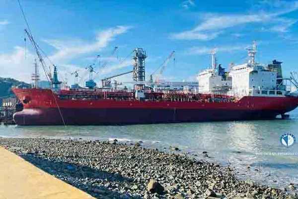 Oil/Chemical tanker for sale