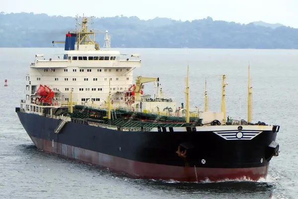 Oil/Chemical tanker for sale
