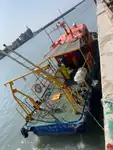 قوارب العمل للبيع