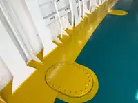 سفينة نقل بضائع بالمركبات (Ro-Ro) للبيع