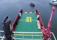 قارب طاقم للبيع