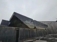 عائم للبيع
