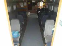 قارب طاقم للبيع