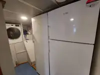 قوارب العمل للبيع