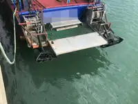 قوارب العمل للبيع