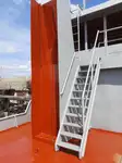 سفينة سحب للبيع