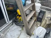 قارب مزدوج الهيكل للبيع