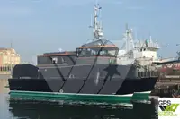 زوارق العمل للبيع