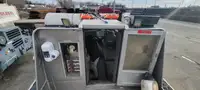 قوارب العمل للبيع