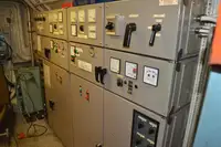 سفينة نقل بضائع بالمركبات (Ro-Ro) للبيع