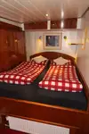 سفينة سياحية للبيع