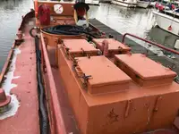 بارج للبيع
