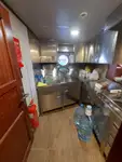 قوارب العمل للبيع