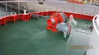 قارب مزدوج الهيكل للبيع