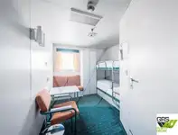 سفينة نقل بضائع بالمركبات (Ro-Ro) للبيع