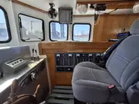 سفينة سحب للبيع