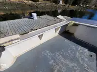 سفينة لمعالجة الأسماك للبيع