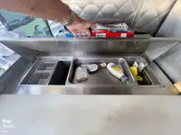طوافة للبيع