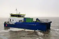 Wind farm service vessel للبيع
