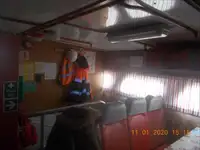 قارب طاقم للبيع