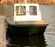 قوارب العمل للبيع