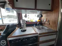 قارب نجاة للبيع