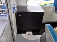 قاطعة للبيع